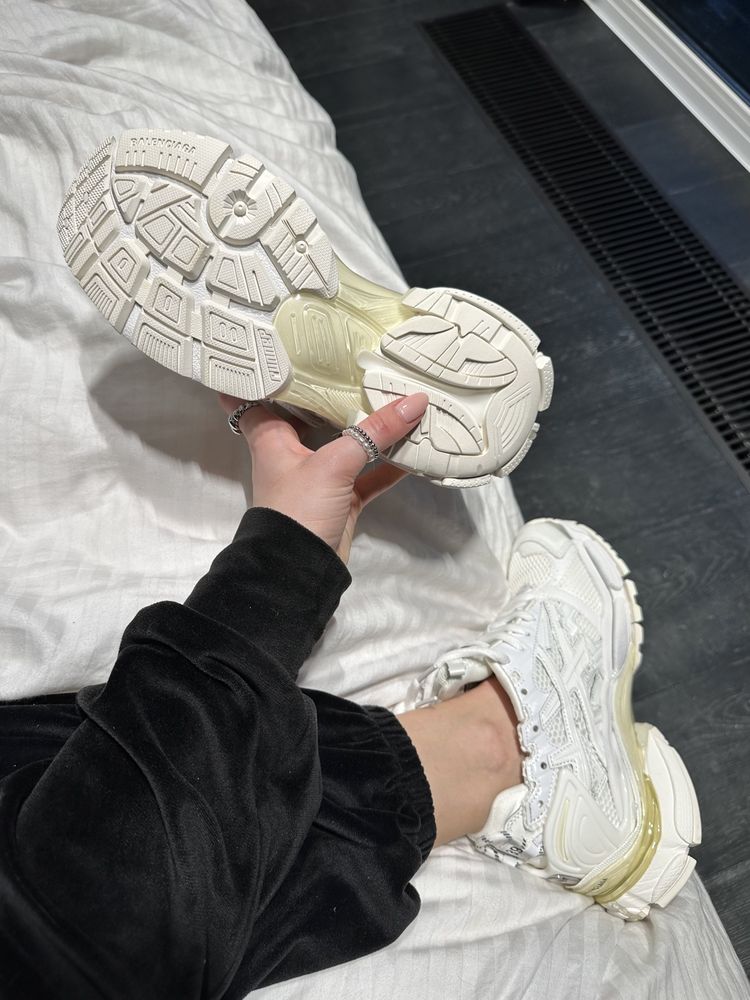 Кросівки Balenciaga Runner White