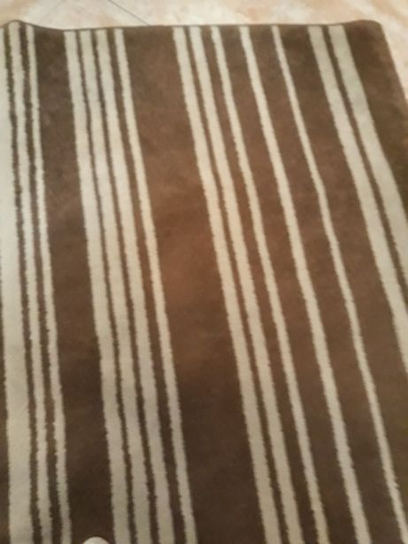 Carpete. 1,90 × 1,40