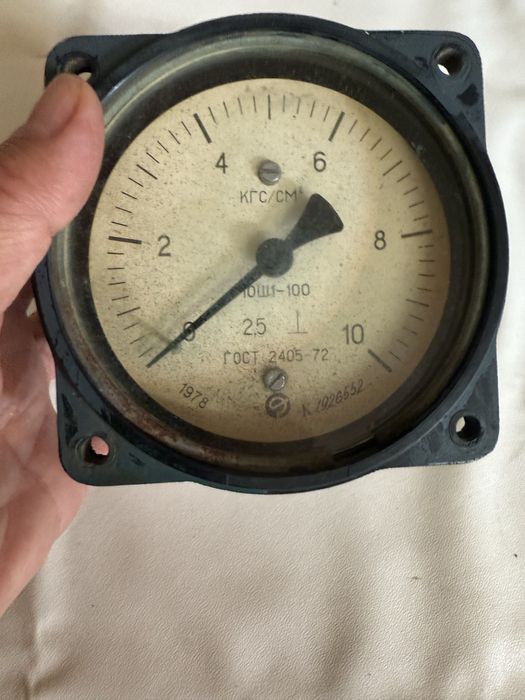 Прибор ДЛМ-1 ,вольтметр аккумуляторныманометр МОШ1-100