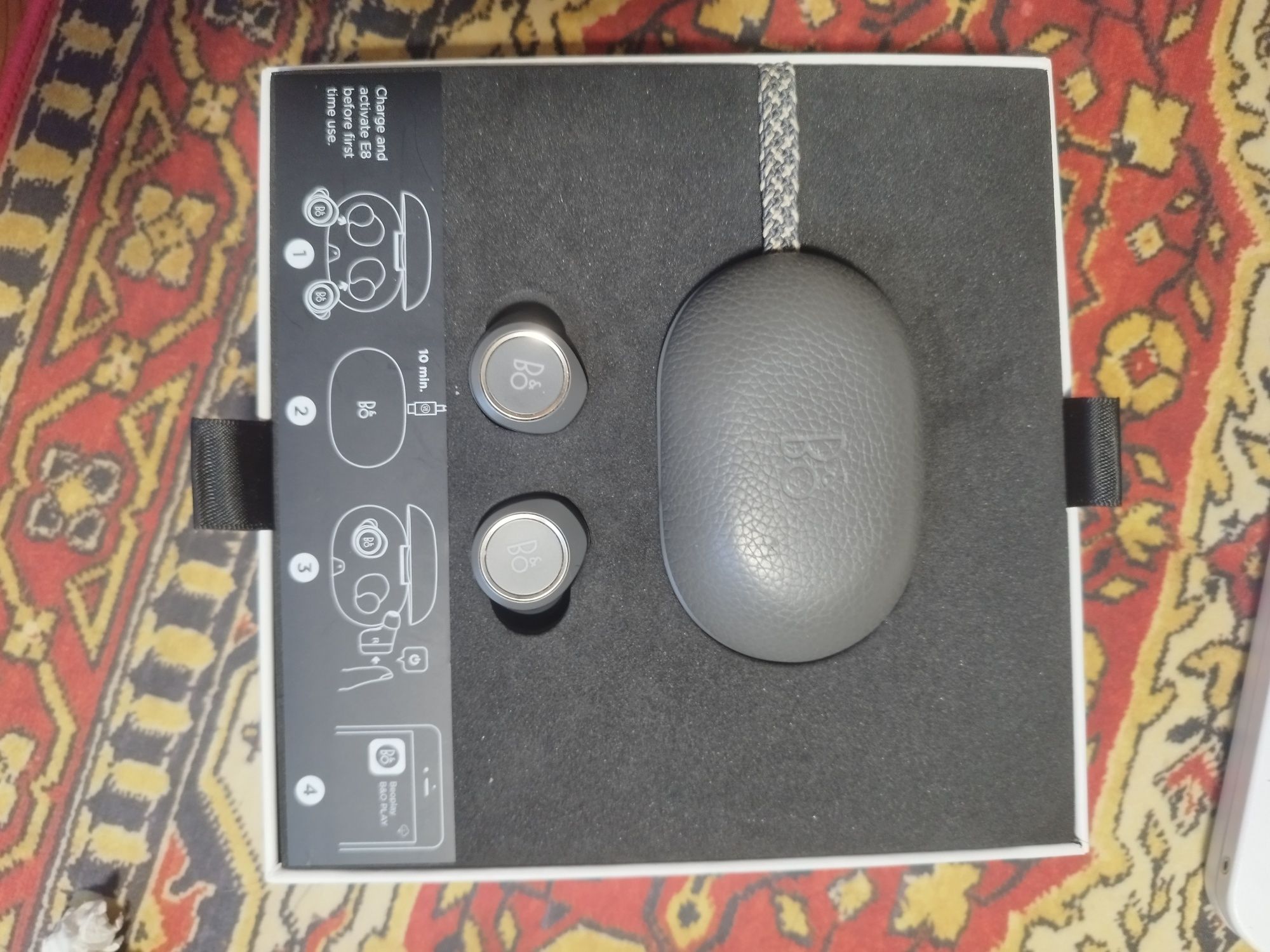 Bang & Olufsen BEOPLAY E8