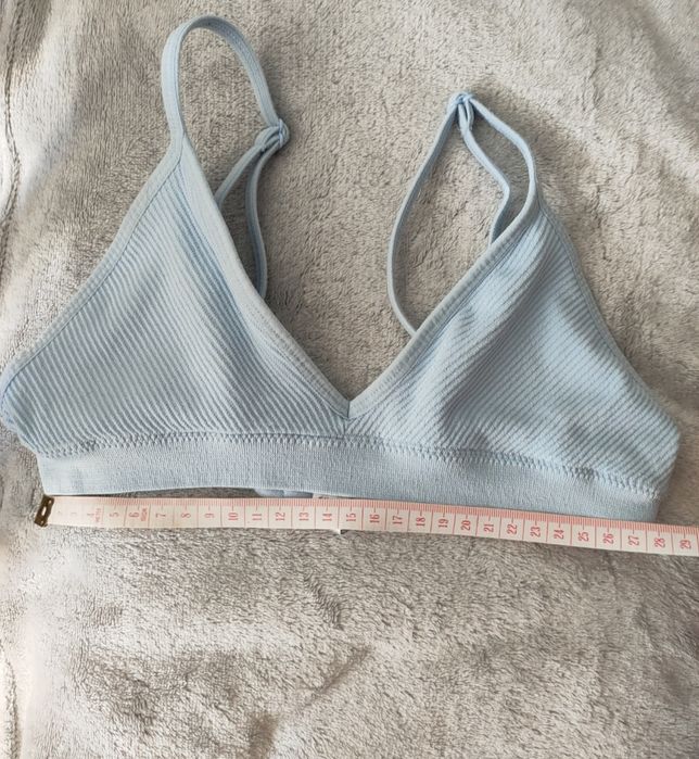 Niebieski biustonosz materiałowy