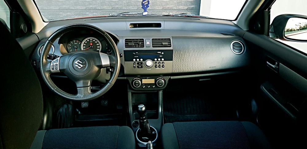 *SŁODKA Oszczędna PSZCZÓŁKA* Śliczne Suzuki Swift GAZ Niski Przebieg