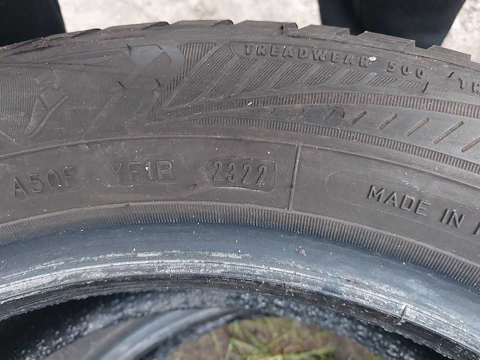 Goodyear Vector 4Seasons G-3 205/55R16 94 V