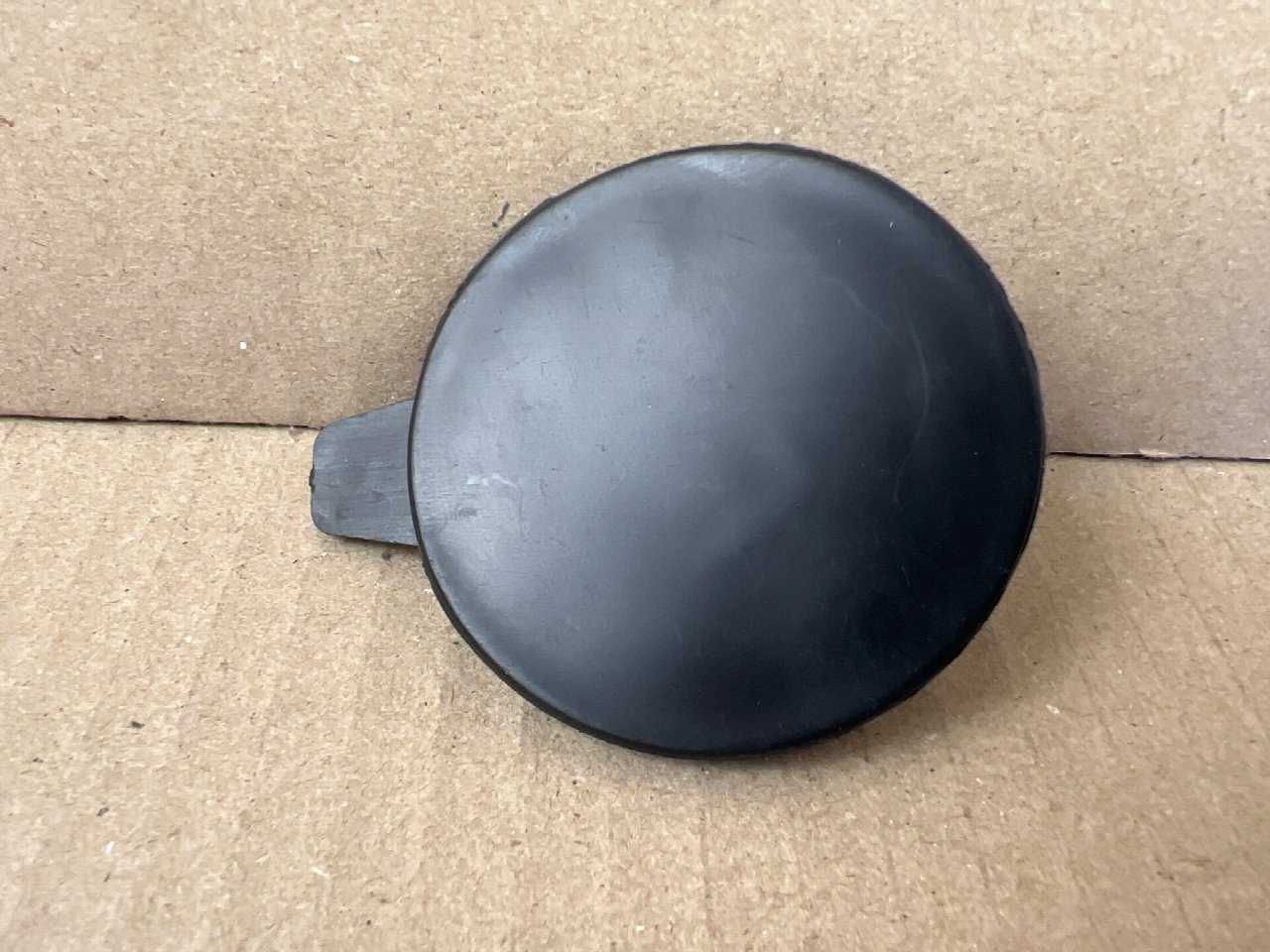 Заглушка крюка переднего бампера Tesla Model Y 20-25  149374600A