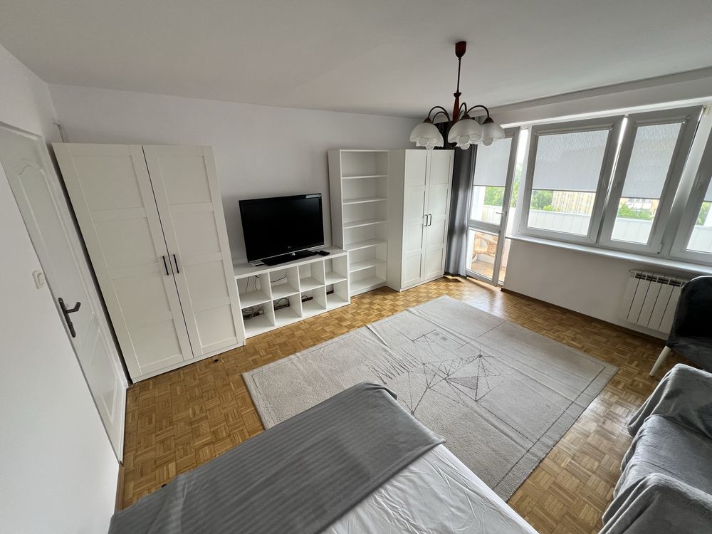 Pokój 20 m2 z balkonem Bemowo
