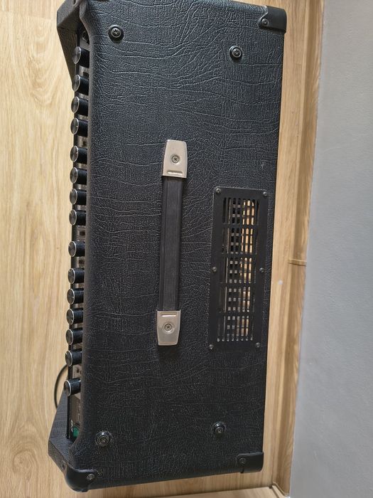 Wzmacniacz Randall  75W RG2 wraz z kablem