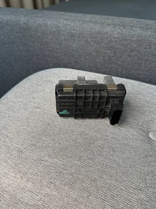 Електронний активатор турбіни Ауді А6 С7 2015 3.0 бітурбо WAG GROUP