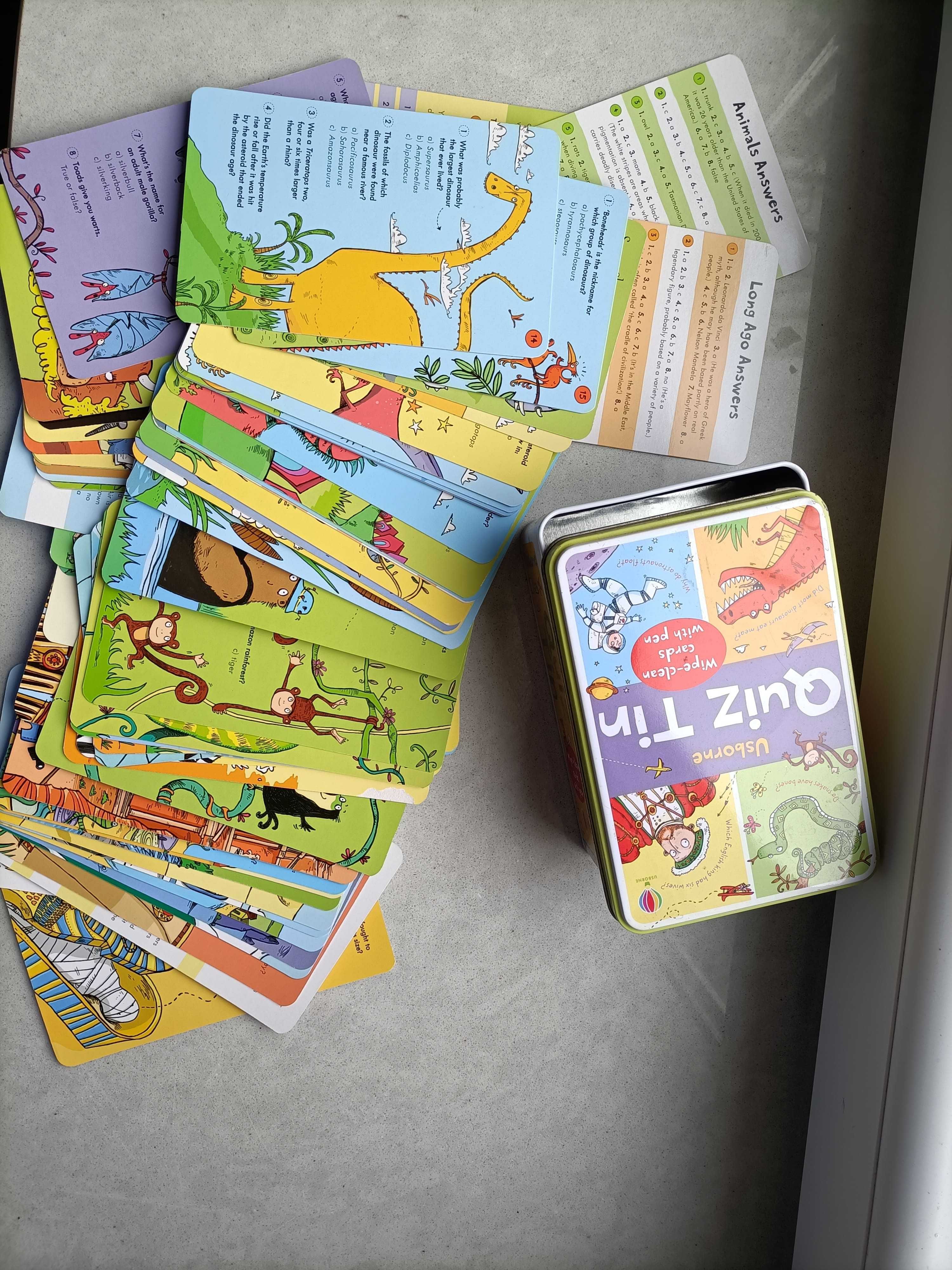 Gra karciana Usborne Quiz Tin