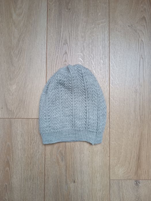 Przejściowa czapka 5.10.15, rozm 56, srebrna nitka, stan idealny