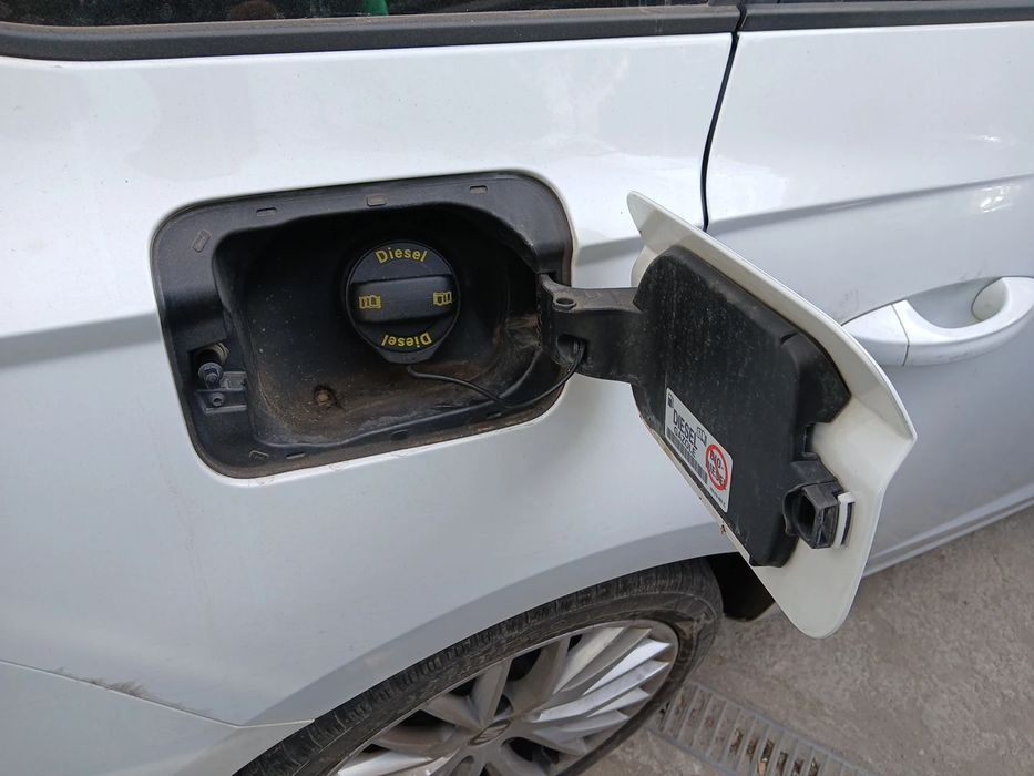 Tampa depósito combustível SEAT Leon ST (5F8)