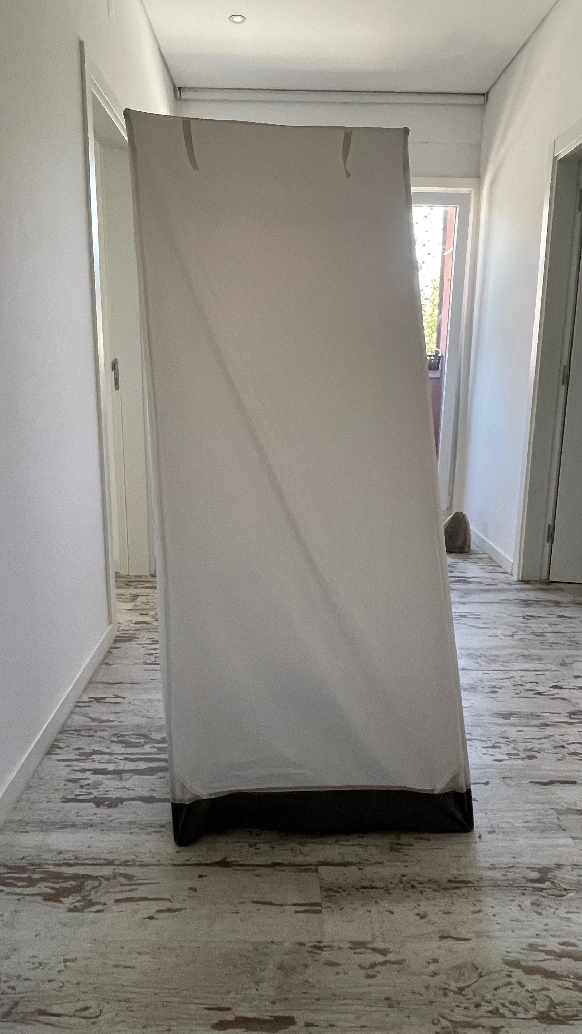 Guarda roupa branco