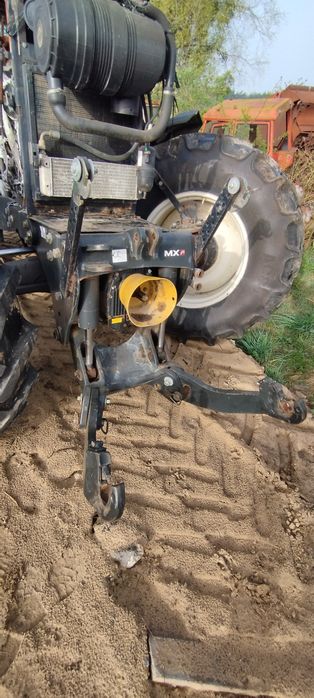 Przedni Tuz Maillux Mx + Wom/ Renault Ares seria 600