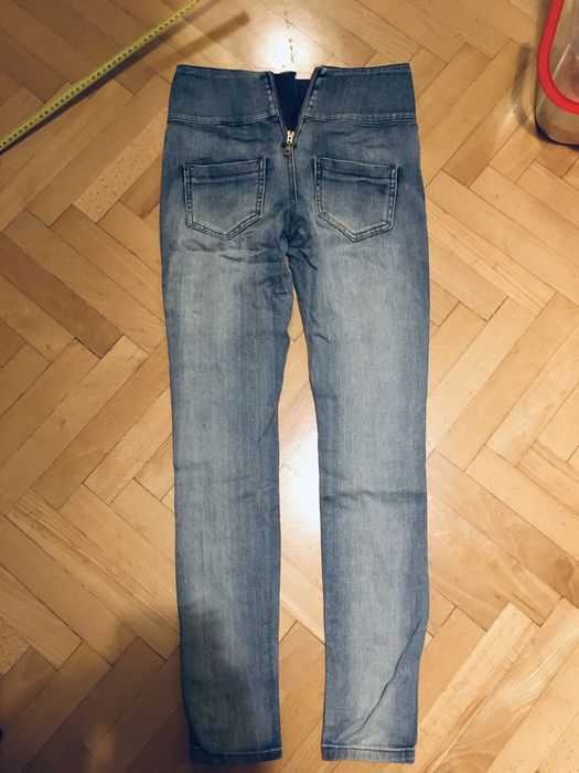 Spodnie jeansy dzinsy rurki xs s przetarte rozpinane stan