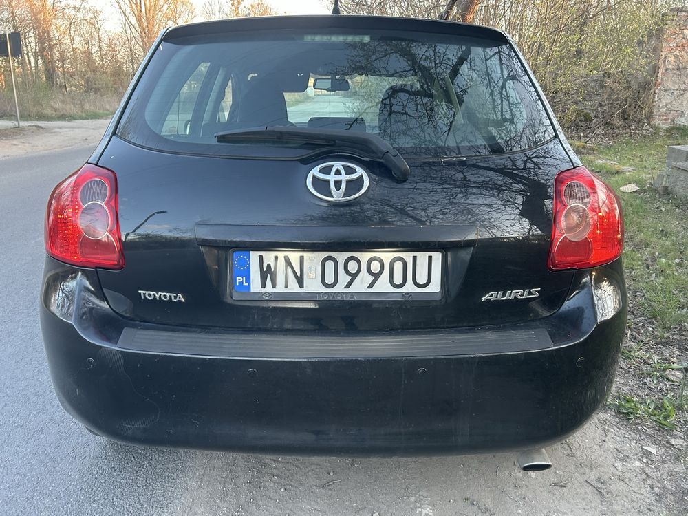 Toyota Auris 1.6 benzyna Niski przebieg