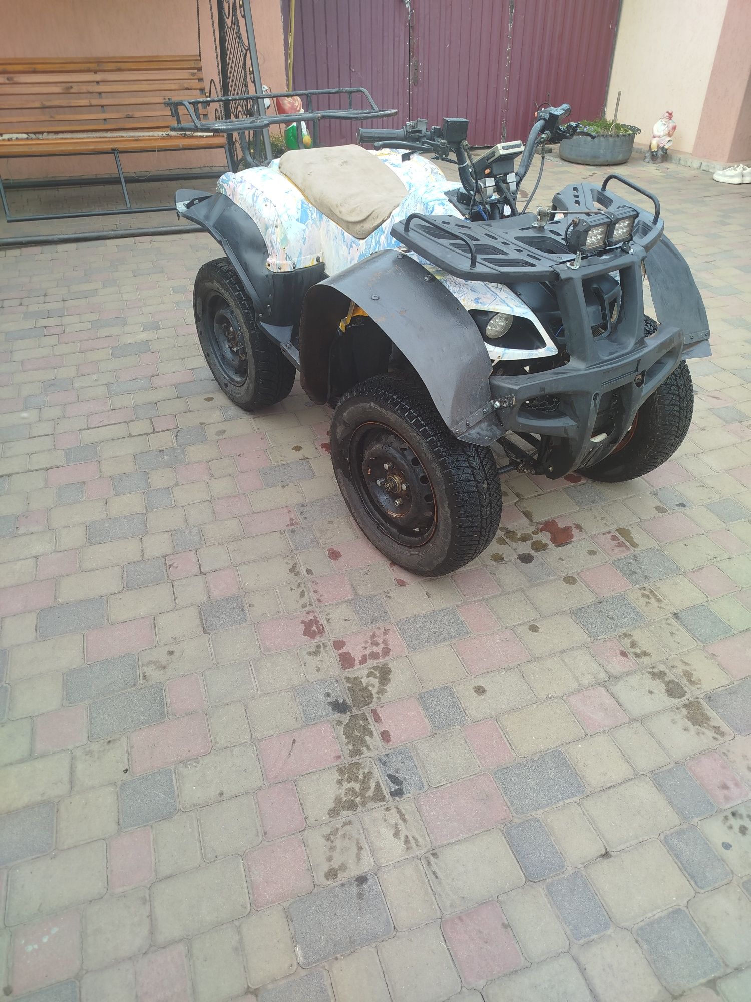 Продам квадроцикл ХАМЕР 200