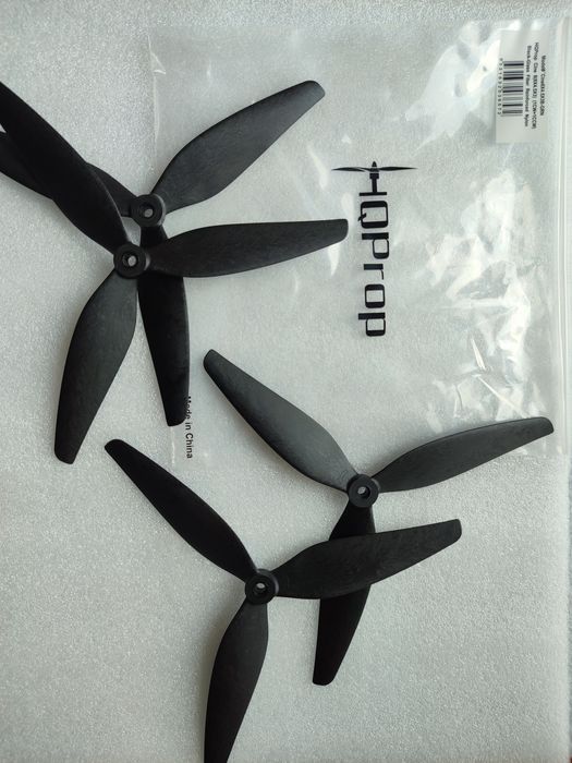 комплект пропелерів 4шт HQProp8X4,5X3 Black glass Fiber Nylon 8045
