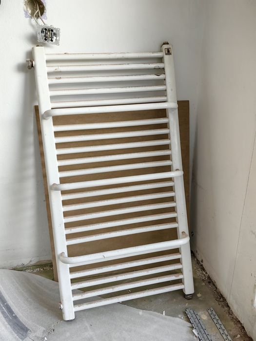 Grzejnik łazienkowy 100 x 50