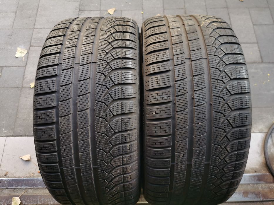 Пара зимних шин 275/35 R21 Pirelli Pzero Winter