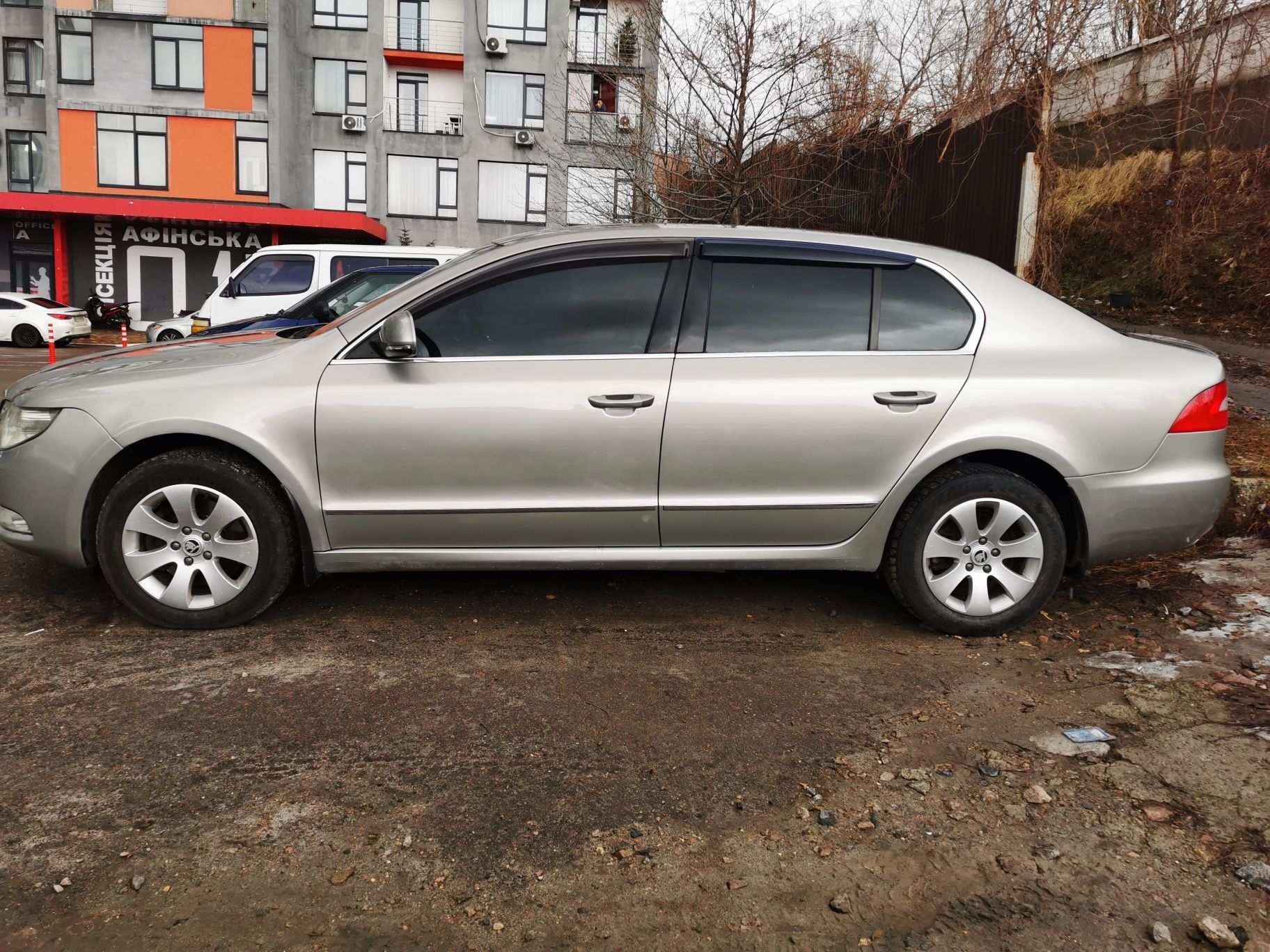 Skoda Superb 2012