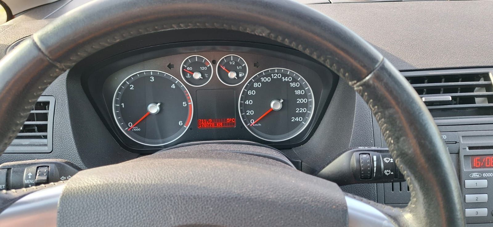 Ford C-max , zadbany , wersja GHIA