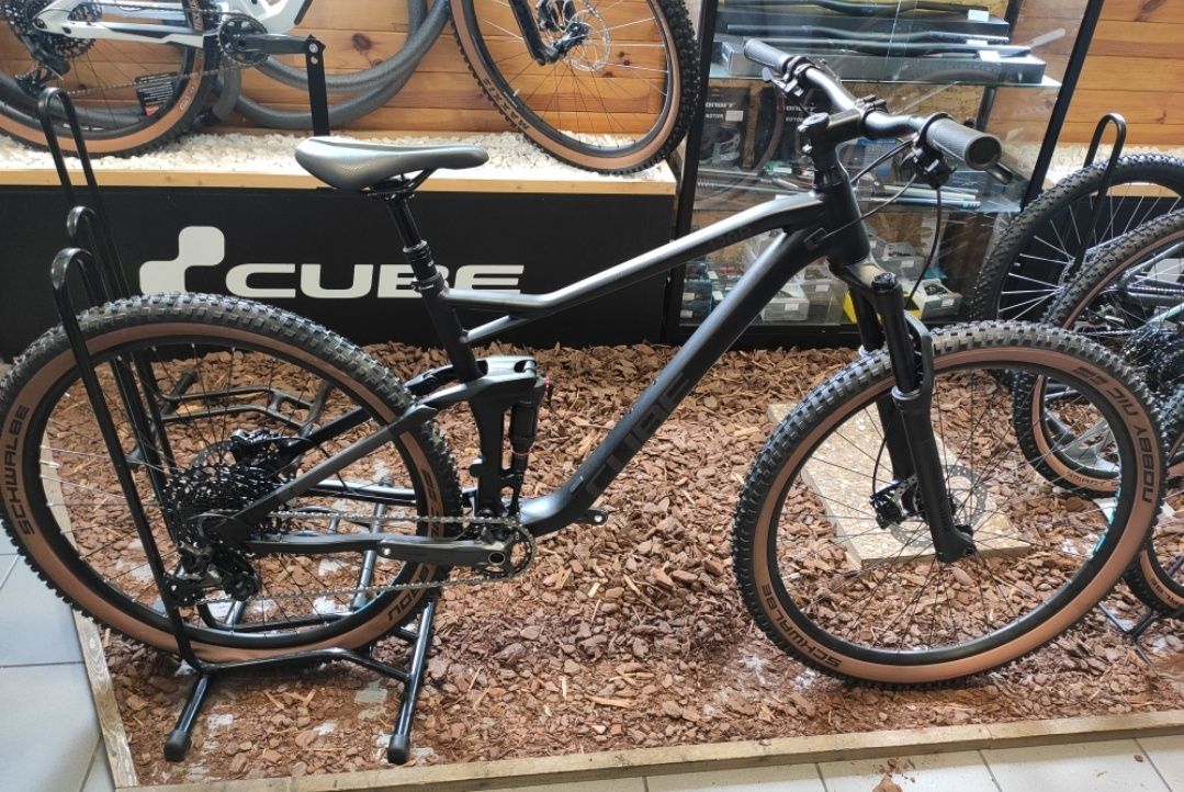Cube Stereo 120 Race