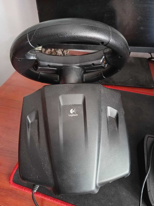 Кермо ігрове Logitech vibration feedback wheel