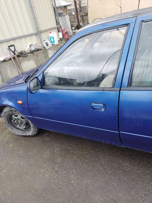 Suzuki SWIFT 1996 1.0L (3 циліндровий) МКПП 5-дв. хатчбек