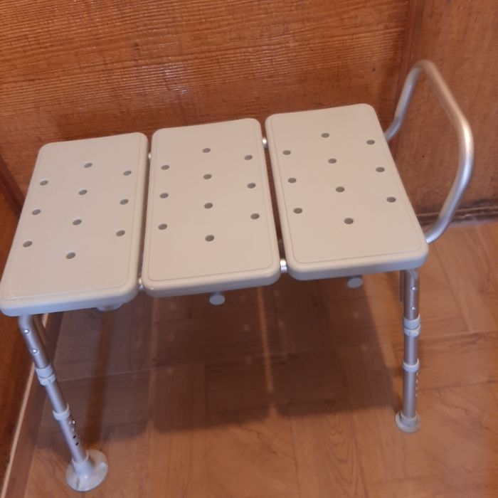 Стул для душа нагрузка до 180 кг.