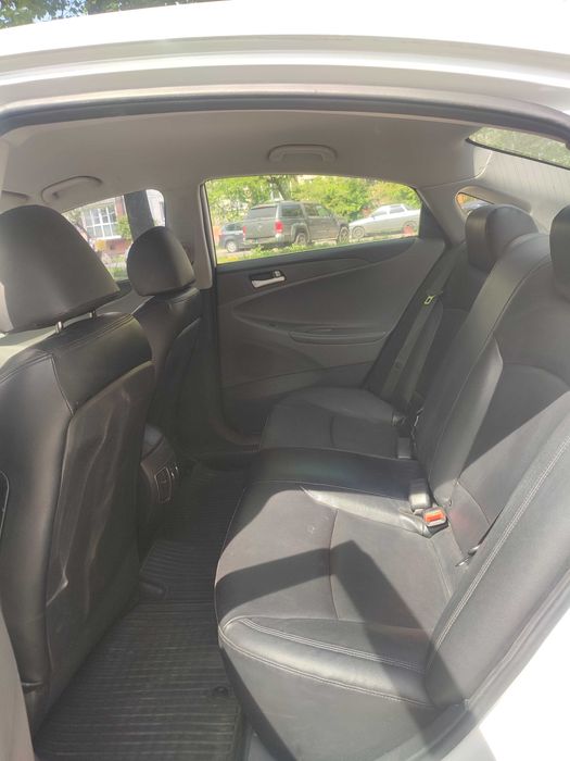 Hyundai Sonata 2013 (2.0 бензин)
