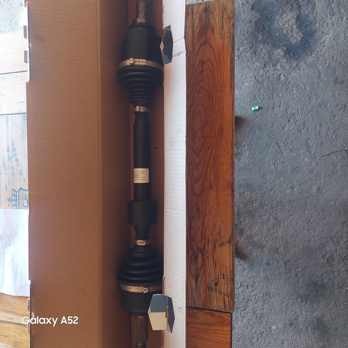 Полуось Піввісь Вал привідний рено меган 4