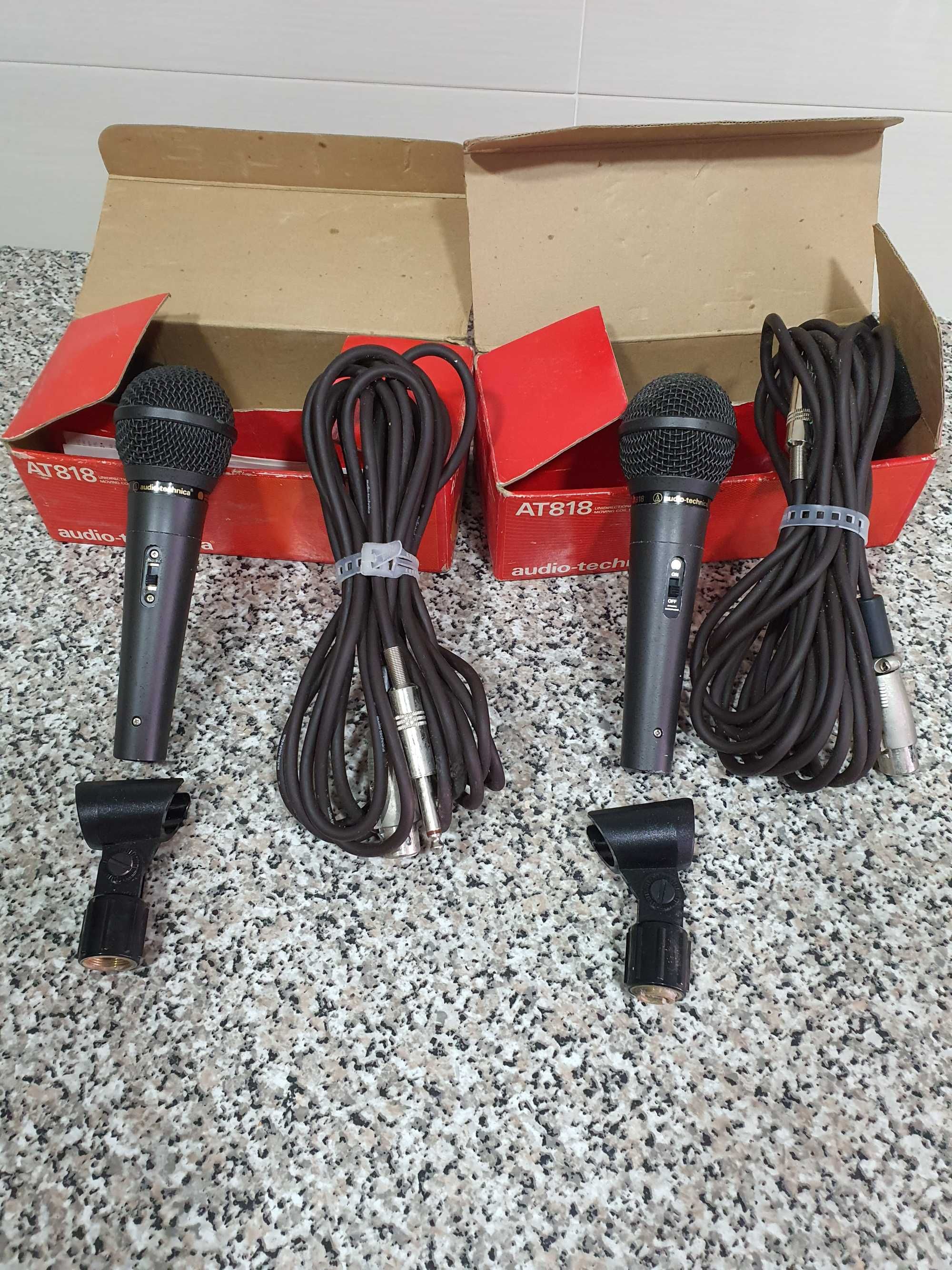 2 micros com fio e suporte