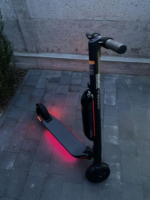 Електросамокат ninebot es4.