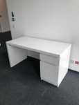 IKEA MALM Biurko białe 140x65 cm – używane w biurze