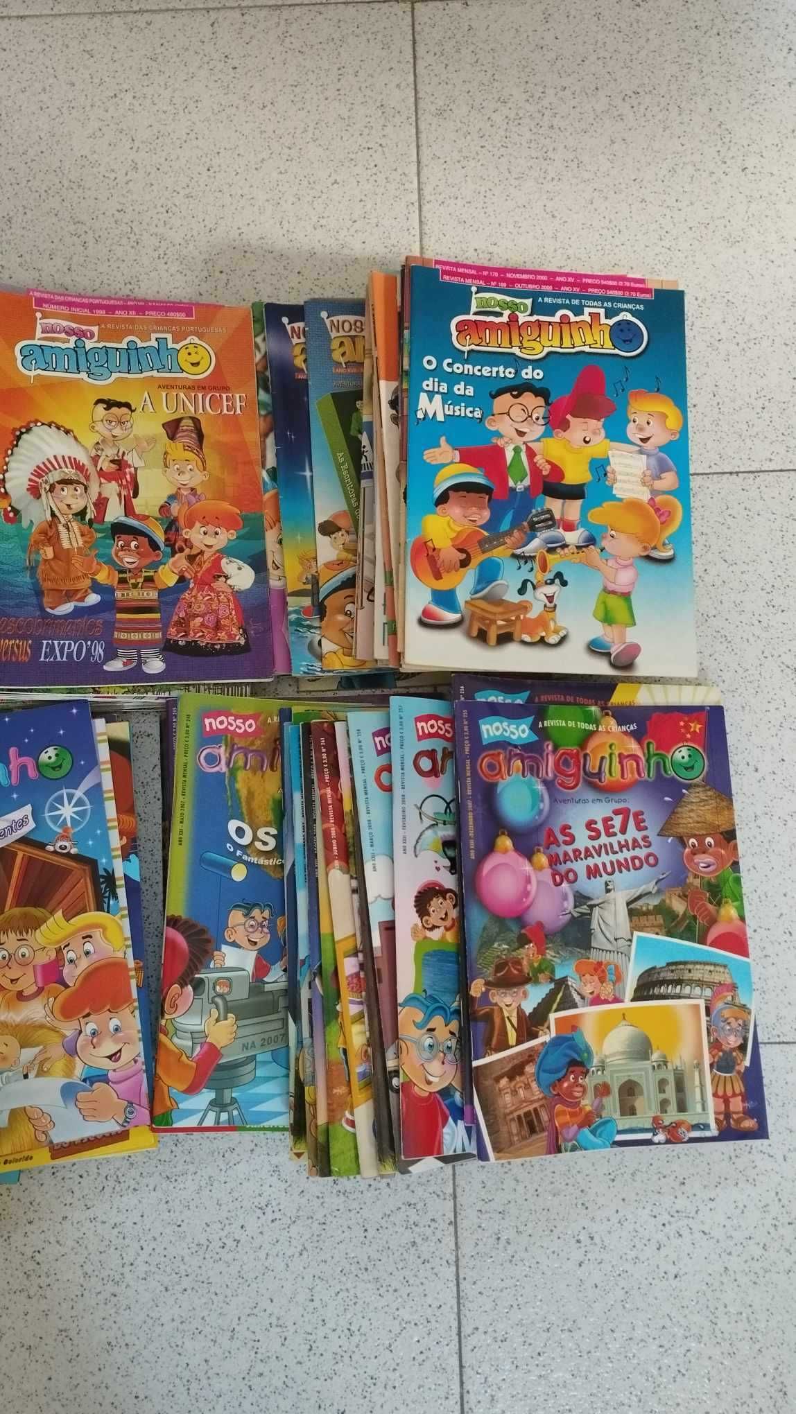 Lote de Revistas/Livros " O Nosso Amiguinho " 1996 a 2008