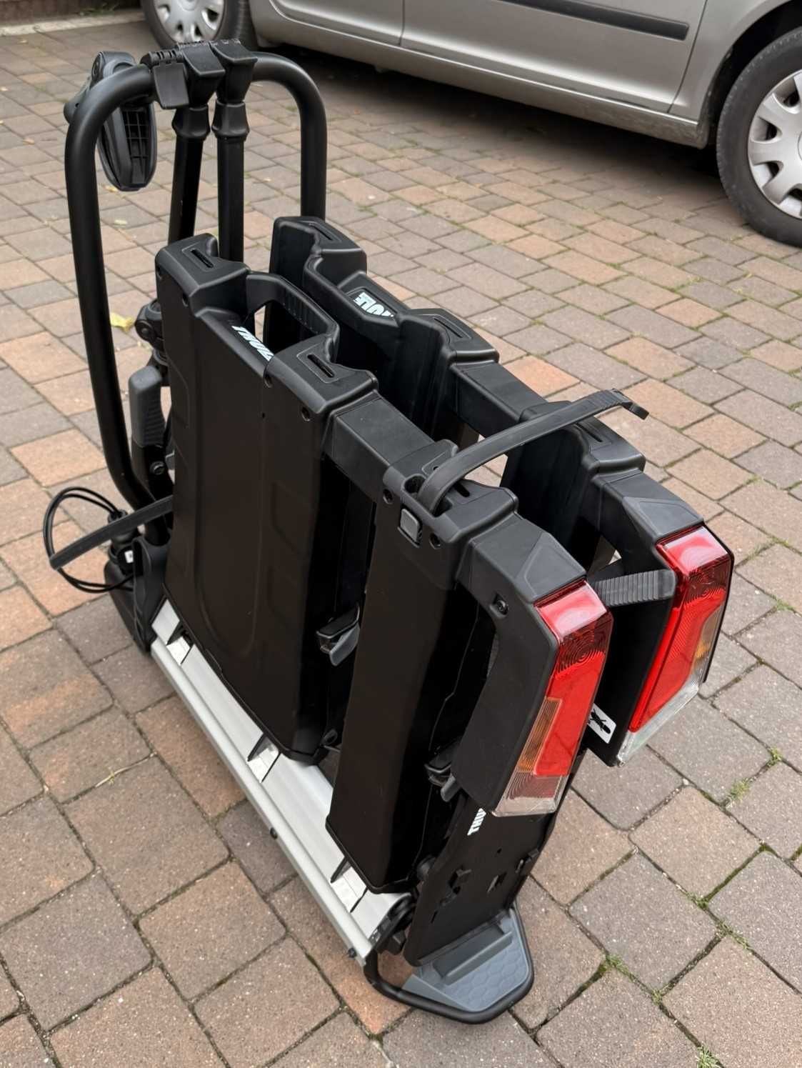 Bagażnik rowerowy Thule EasyFold XT3 - na 3 rowery
