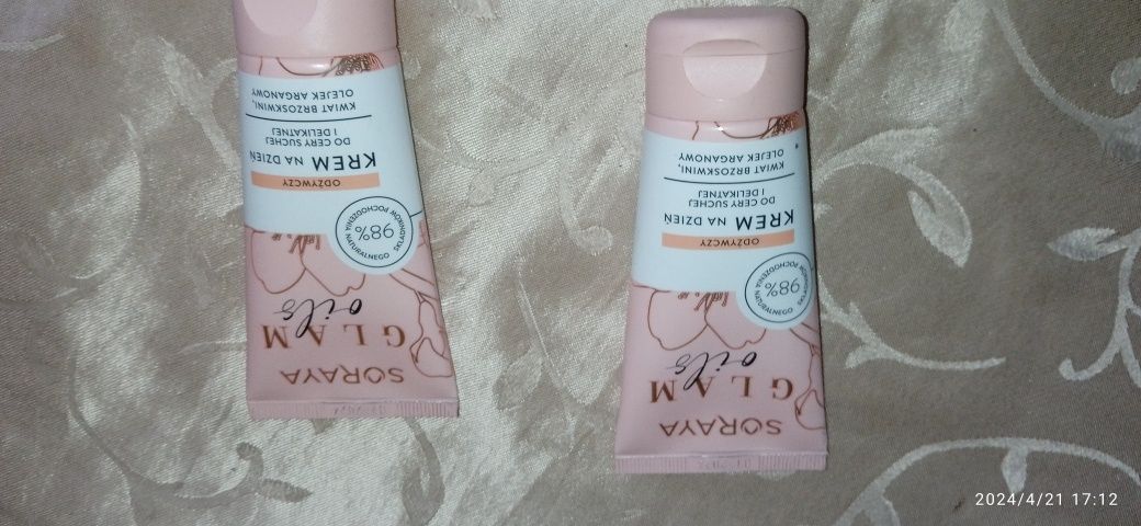 Krem nawilżający do twarzy Soraya Glam Oils 0 SPF na dzień 50 ml