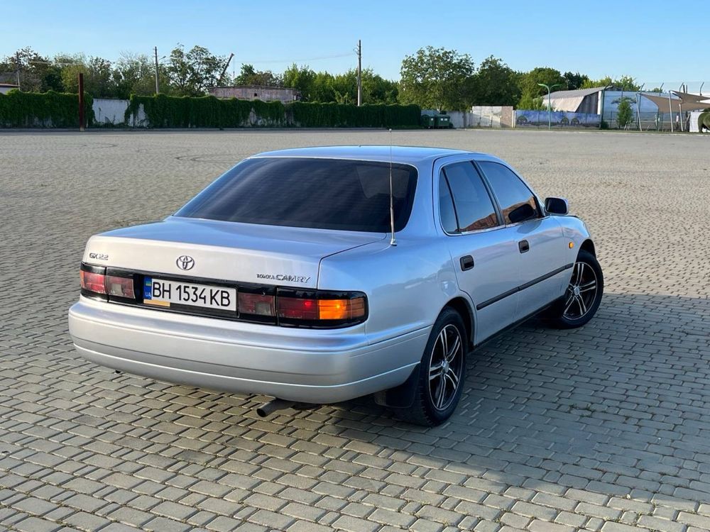 Toyota Camry 10 2.2 бензин