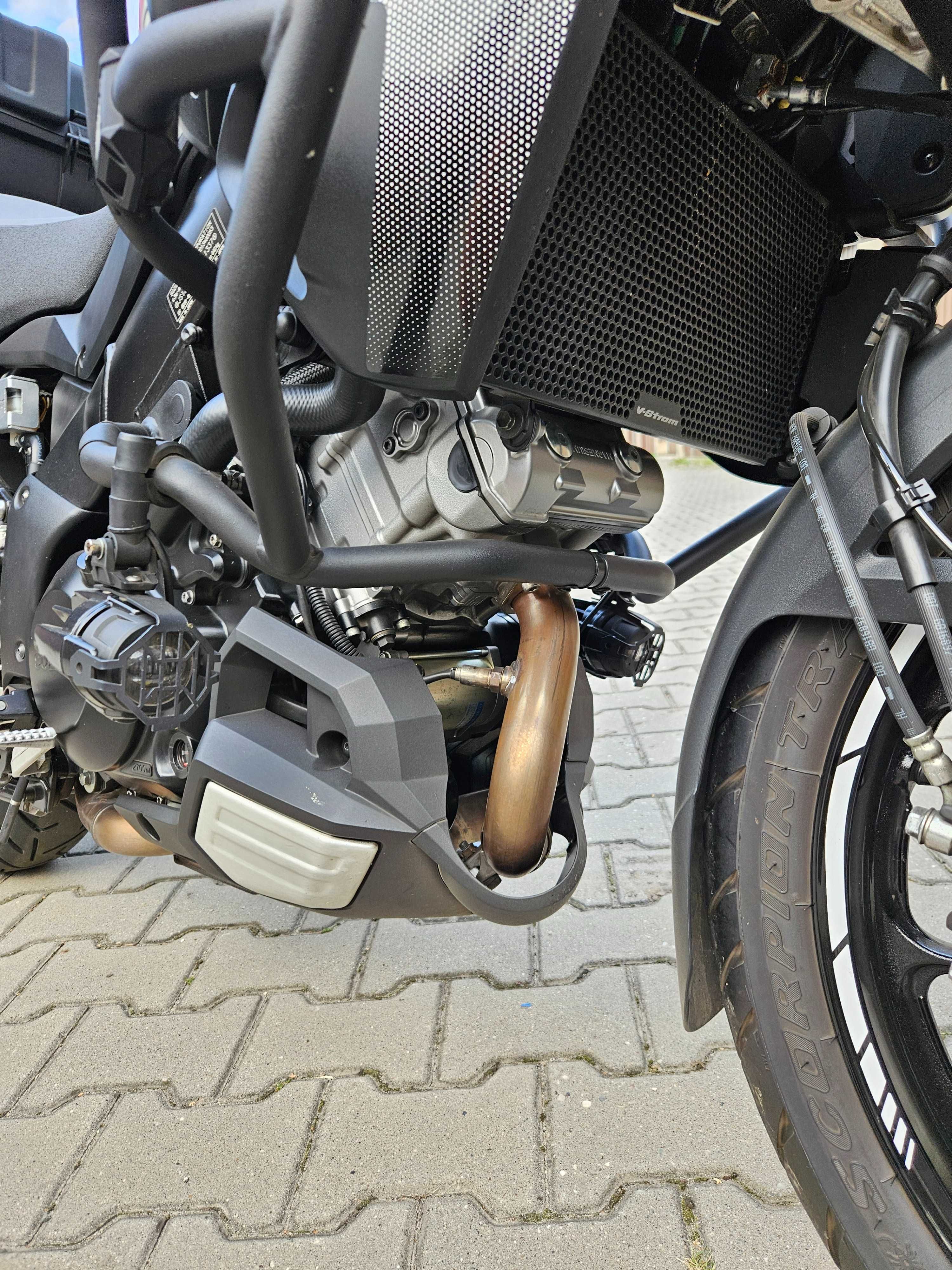 Suzuki DL v strom 1000