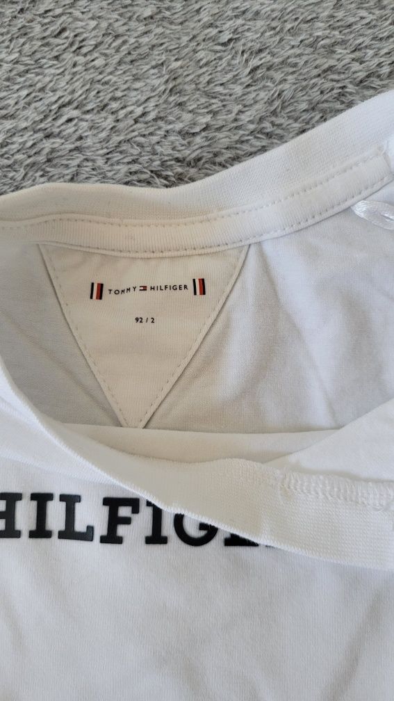 Sprzedam bluzkę Tommy Hilfiger 92