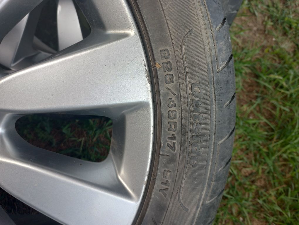 Sprzedam koła letnie R17 Honda OEM