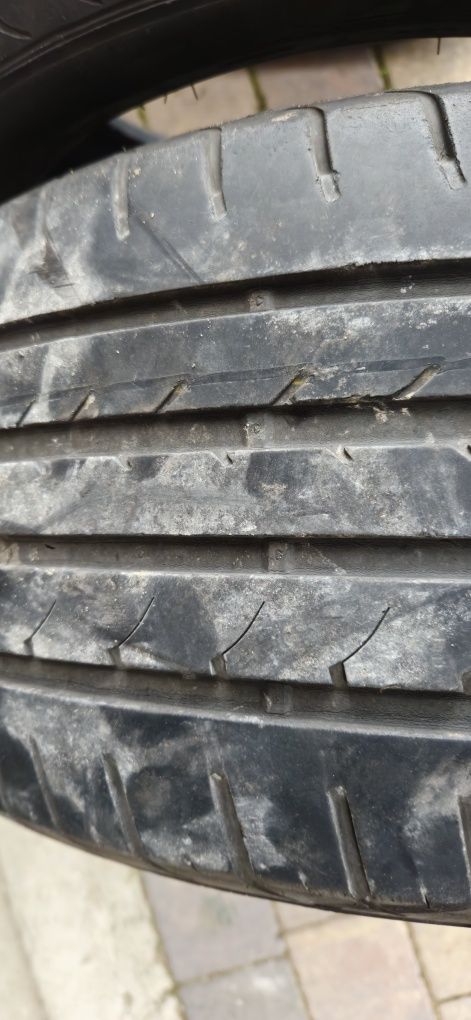 Goodyear 235 50 r17 96w lato