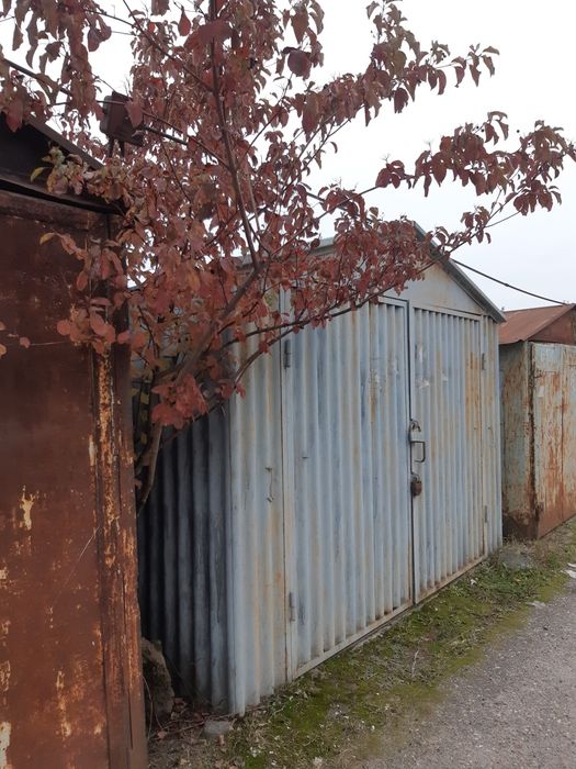 Продаеться гараж ( С К Родничок )