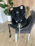 Fotelik samochodowy black czarny obrotowy cybex sirona sx2 i-size