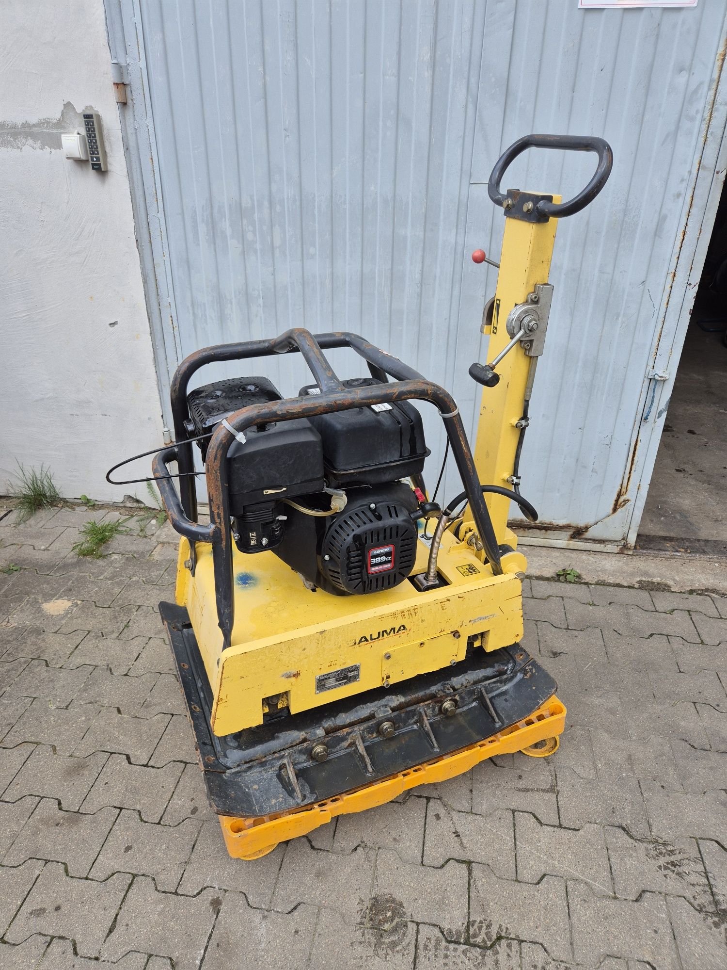 Zageszczarka baumax 330kg 2023r z Niemiec