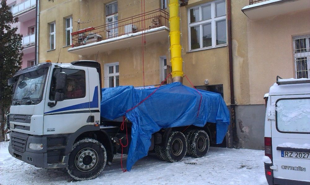Domy jednorodzinne. Fundament, ściany, stropy. Budynki przemysłowe