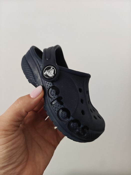 Crocs klapki dla dziecka C8 14 cm  23/24