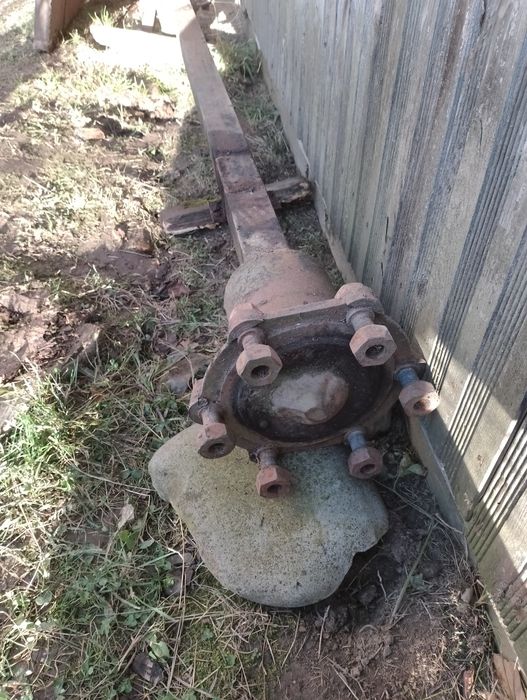 Продам вісь до прицепа .