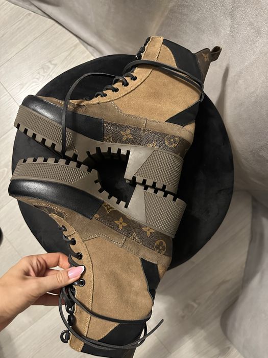 Botki trapery  Louis Vuitton Laureate Desertboots