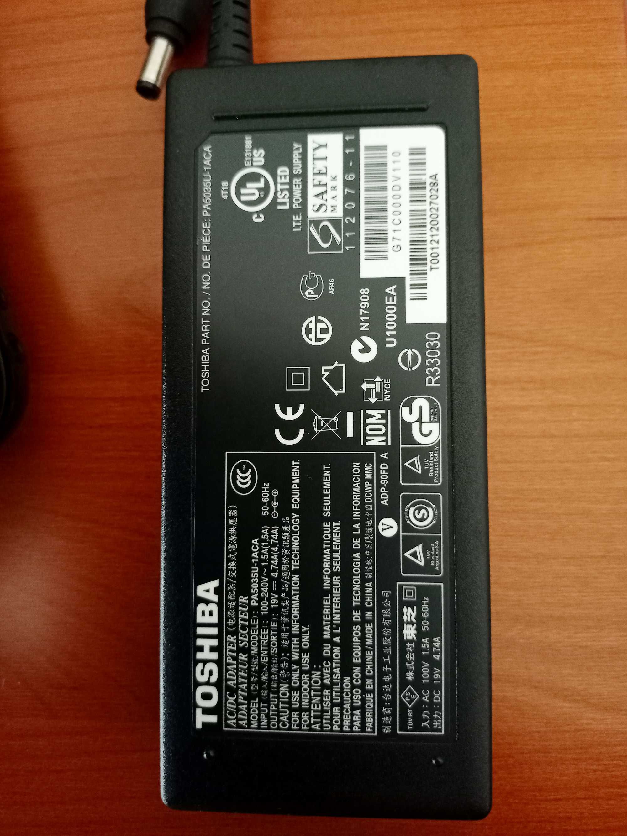 Portátil Toshiba Satellite L850-16V para Reparação