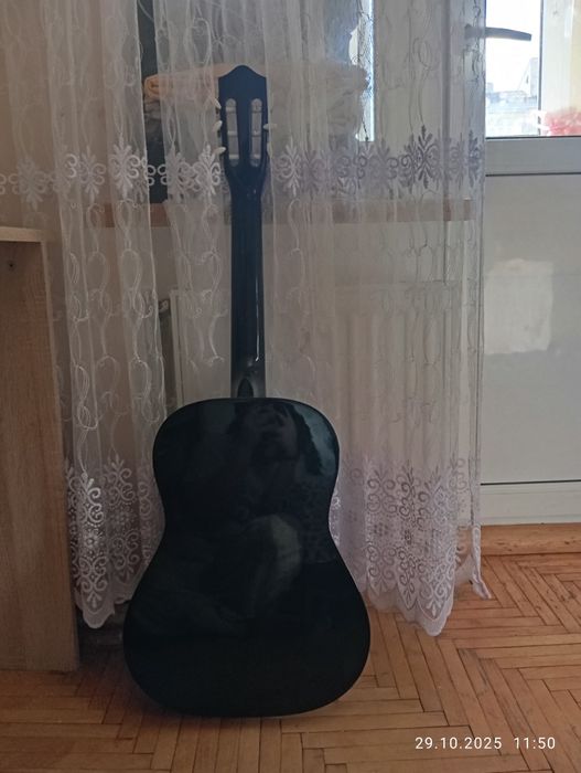 Гітара класична  шестиструнна